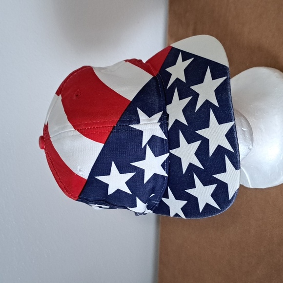 Vintage Global Caps Patriotic red white blue embroidered snapback hat. - Picture 3 of 7
